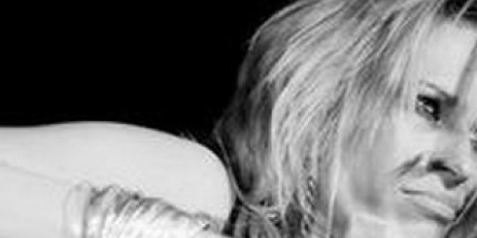 Roofterrace: Anna & the Barbies, Ozone Mama