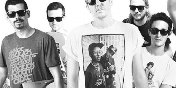 Halott pénz and friends - charity concert with a bunch of stars