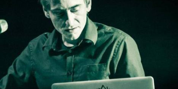 Elektronic theatre: Algorithm