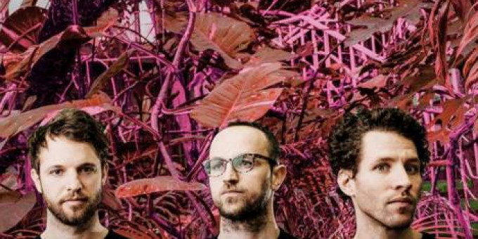 Pesti Estek: Elektro Guzzi (Macro, AT) - album-release, makrohang 