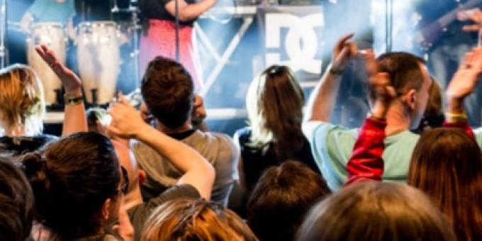 Random Trip feat. Andrew Hefler (USA), Jessie Davis (USA)