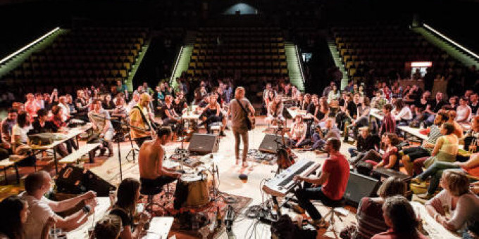 30Y seated pub gig, novelists from Pécs